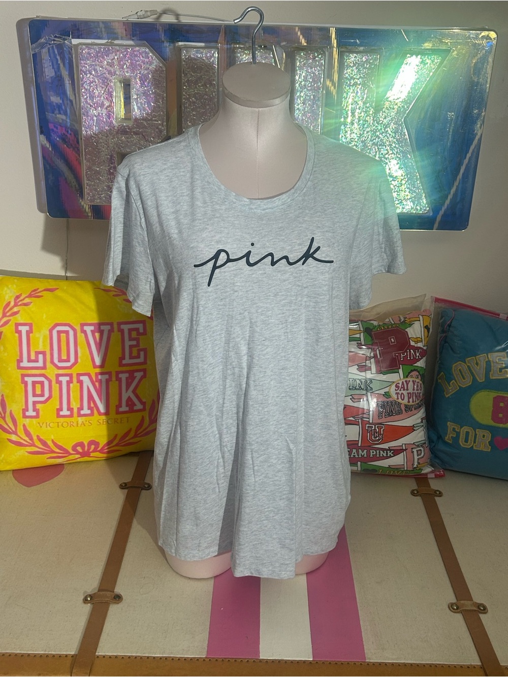 PINK Victoria's Secret by Victoria's Secret Gray Logo Crewneck Tee